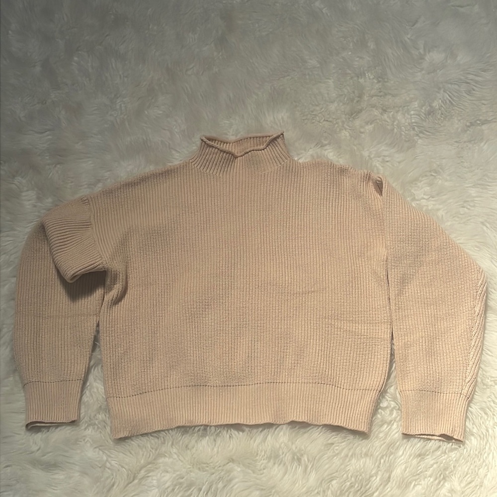 Stand up neck sweater